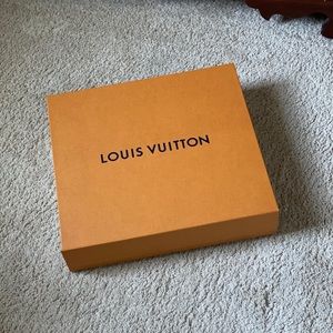 Louis Vuitton box